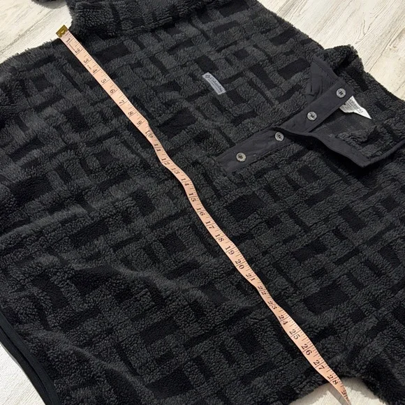 Vintage Columbia Black Geometric Fleece Pullover Made in USA. XL - Picture 9 of 10